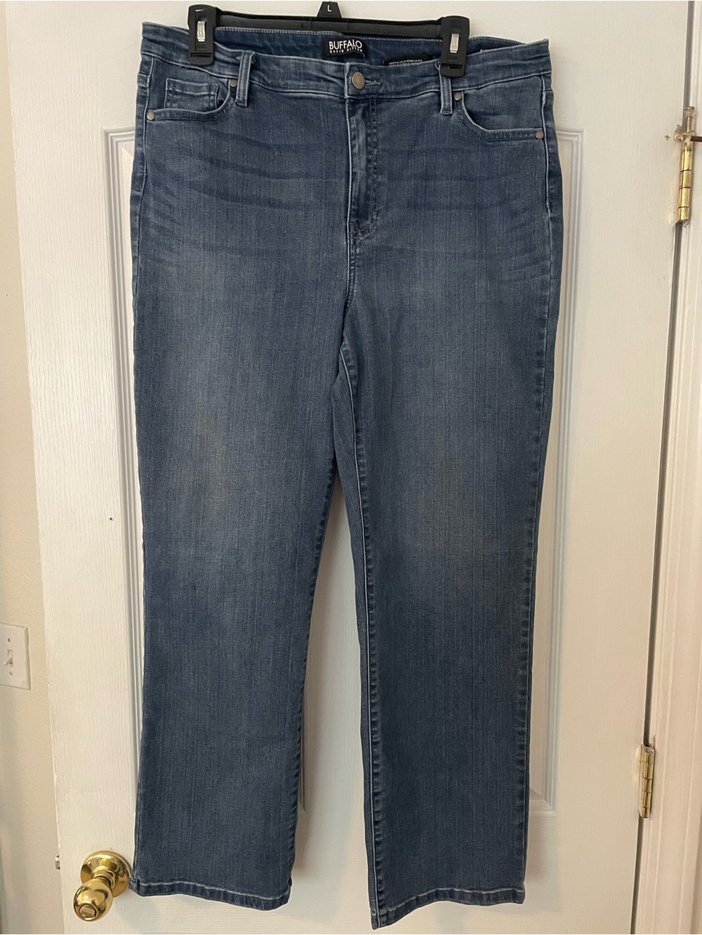 Buffalo David Bitton women’s Alyssa Jeans size 14 / 34 High Rise Straight Leg